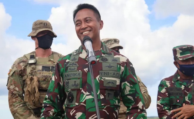 Kasad Jenderal TNI Andika Perkasa di Puslatpur Amborawang, Samboja, Kaimantan Timur