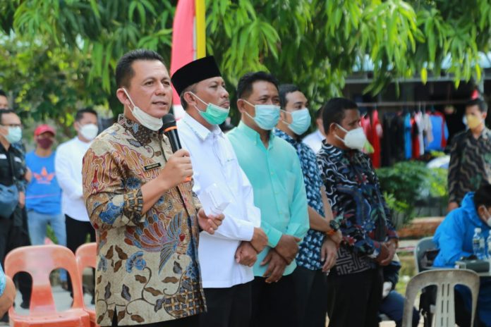 Gubernur Kepri H. Ansar Ahmad, Anggota DPRD kepri Irwansyah, Kepala Dinas Kesehatan M Bisri, Plt Karo Humas Protokol dan Penghubung Hasan, Staf khusus Gubernur Safarudin Aluan dan Angelinus